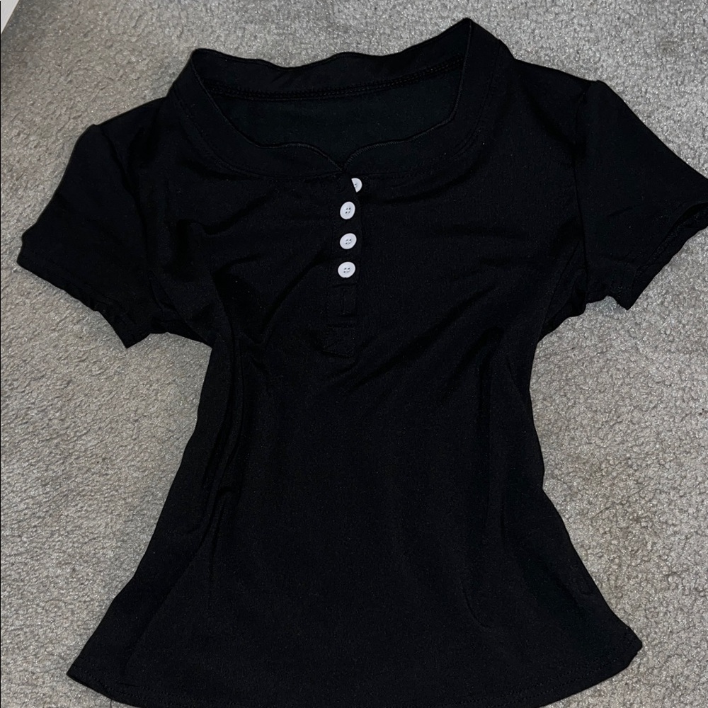 SHEIN Black Short-Sleeve Henley Tee with White Buttons